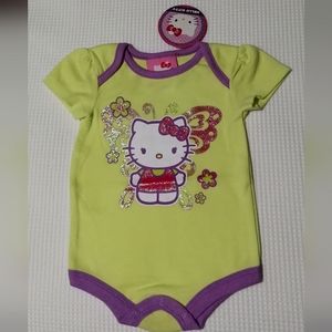 🔥SALE🔥 Hello Kitty Sanrio Girls Onesie NWT Size 0-3M, 3-6M, 12-18M, 18-24M